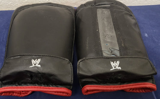 WWE Fight Pack Gloves Nintendo Wii