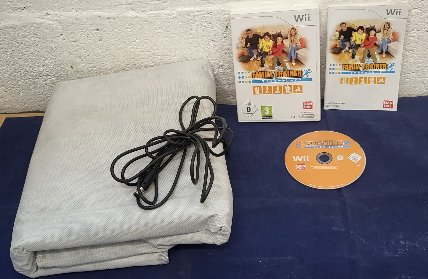 Boxed Family Trainer Nintendo Wii Game and Accessory