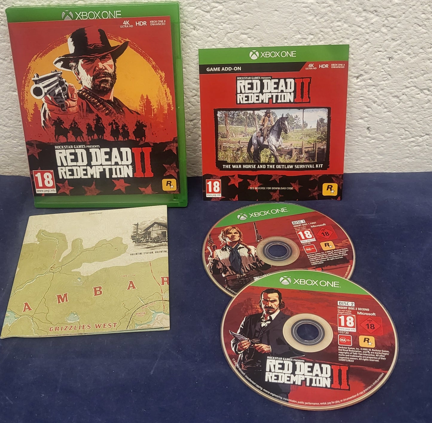 Red Dead Redemption II with Map Microsoft Xbox One