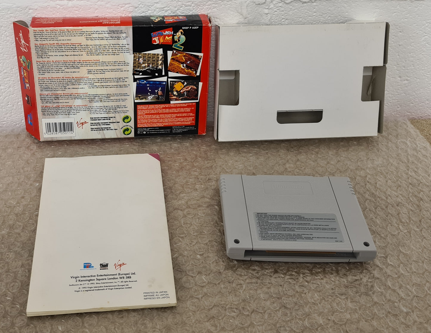 Earthworm Jim 2 Super Nintendo Entertainment System (SNES) game.