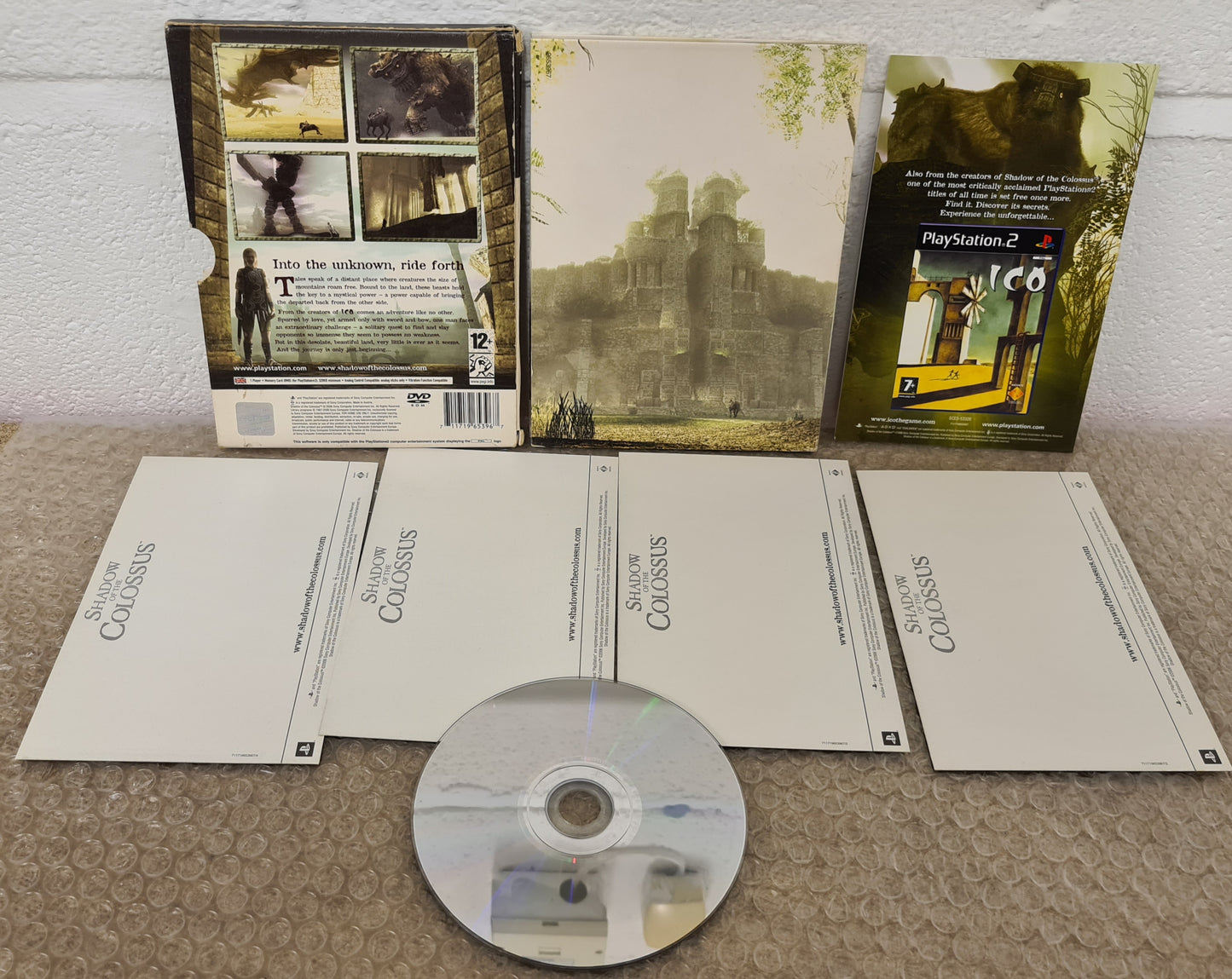 Shadow of the Colossus with Art Cards Sony Playstation 2 (PS2) Game
