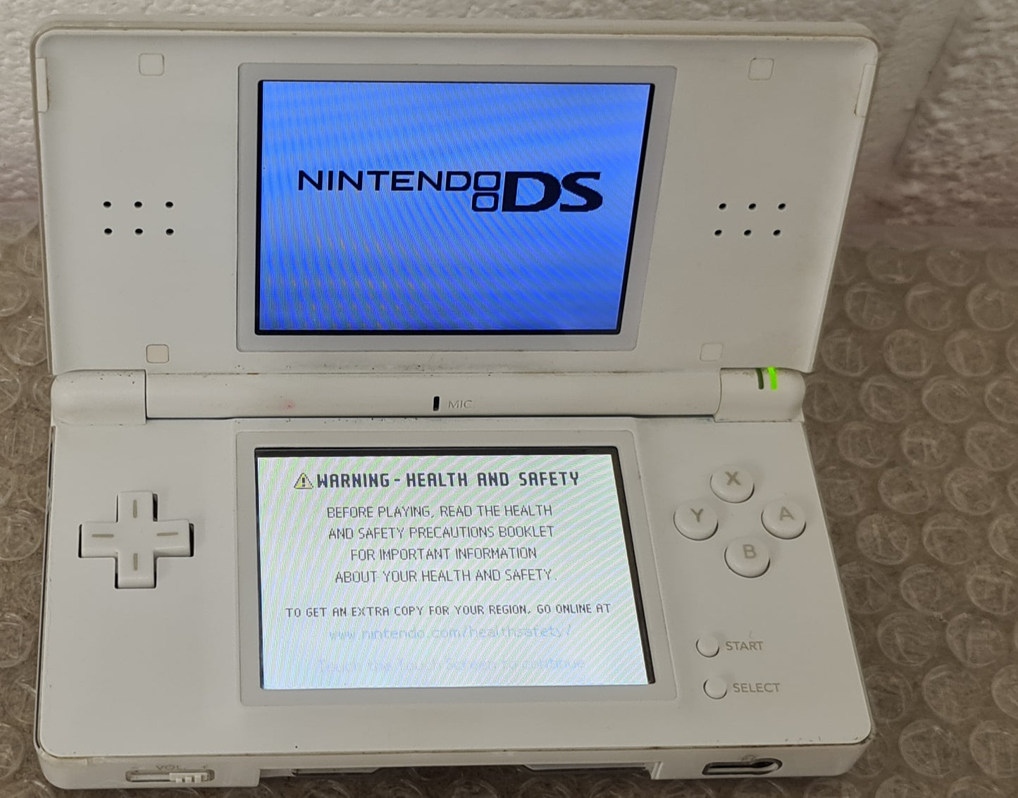 White Nintendo DS Lite Console