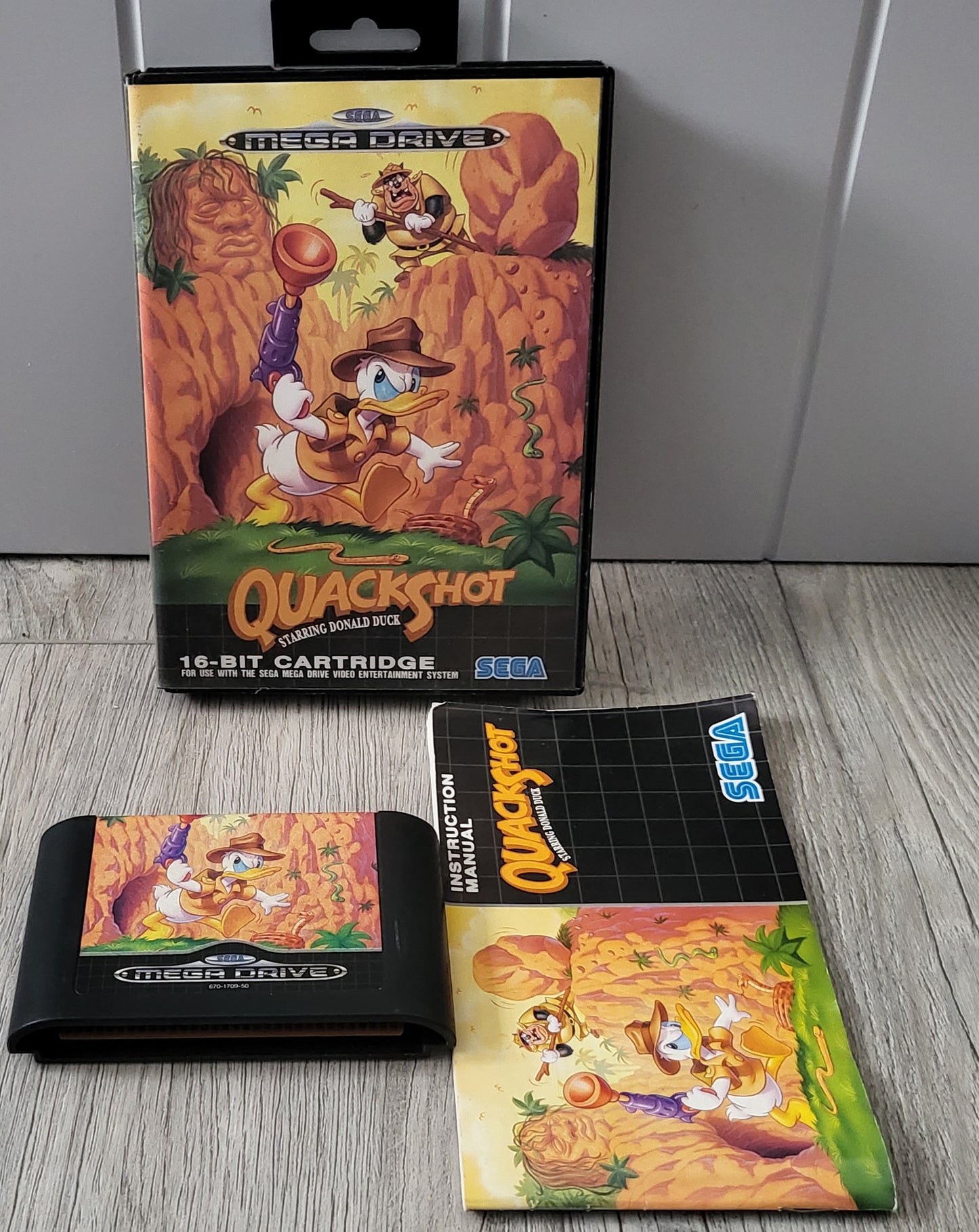 Quackshot Starring Donald Duck Sega Mega Drive Game