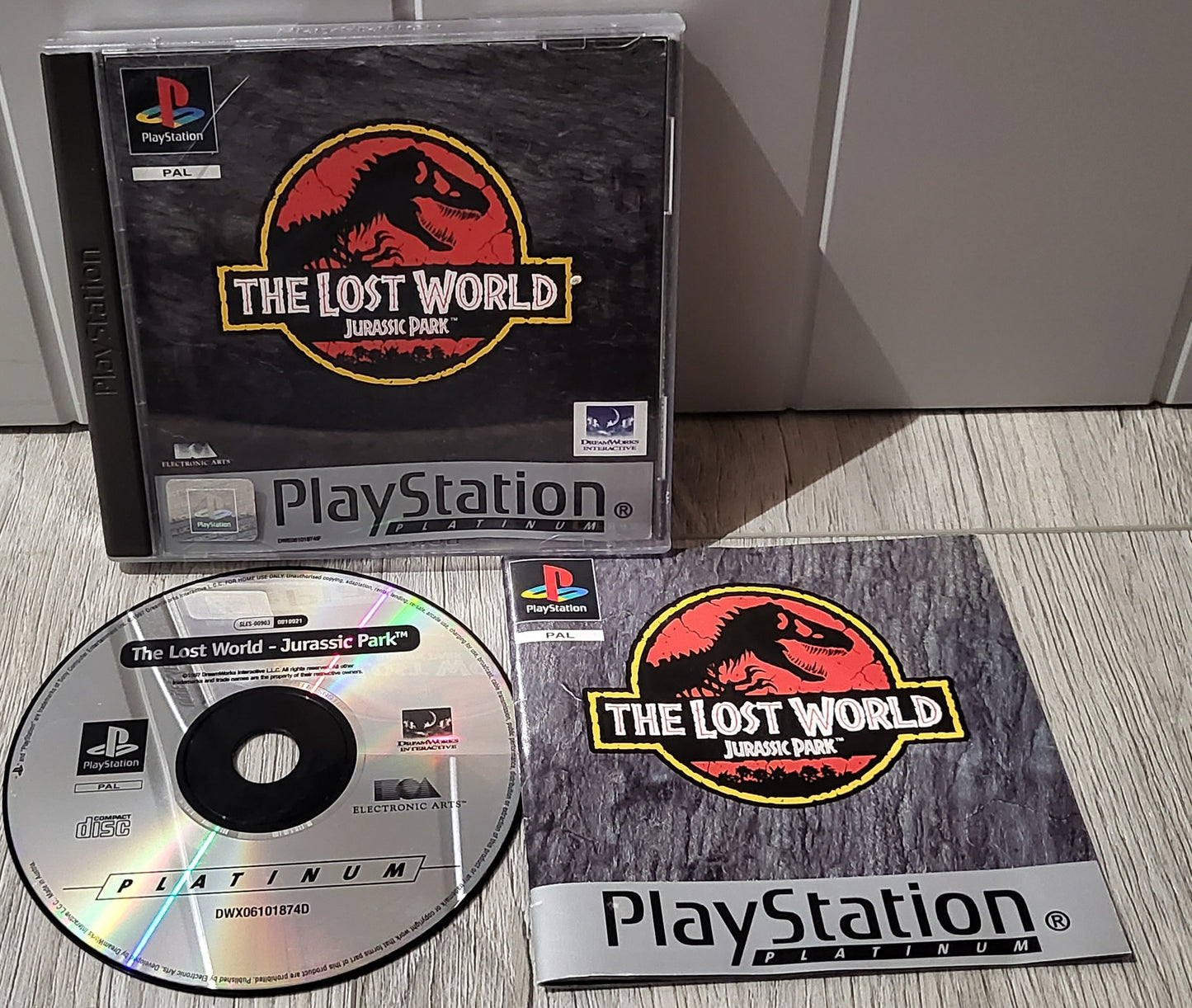 The Lost World Jurassic Park Platinum Sony Playstation 1 (PS1) Game