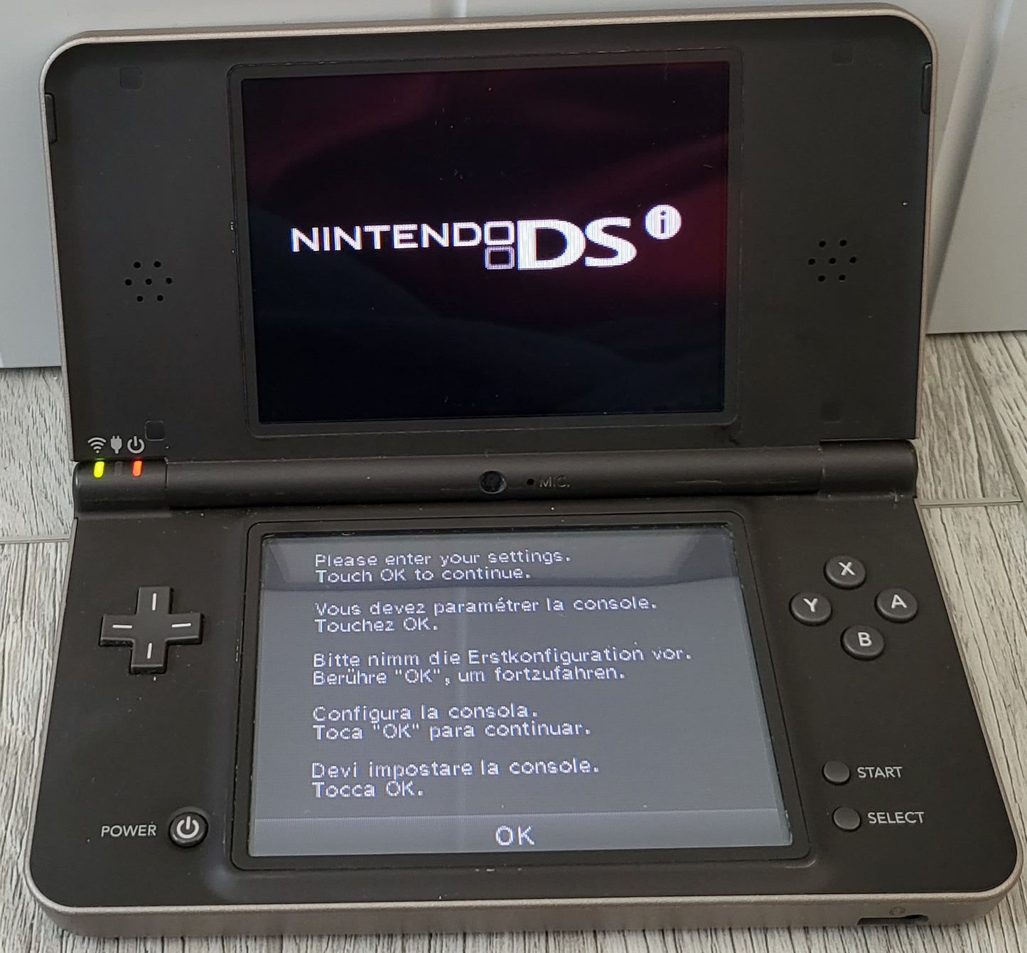 Nintendo DSI XL Console