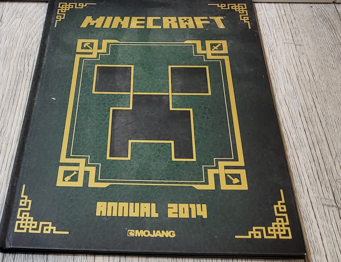 Minecraft Annual 2014